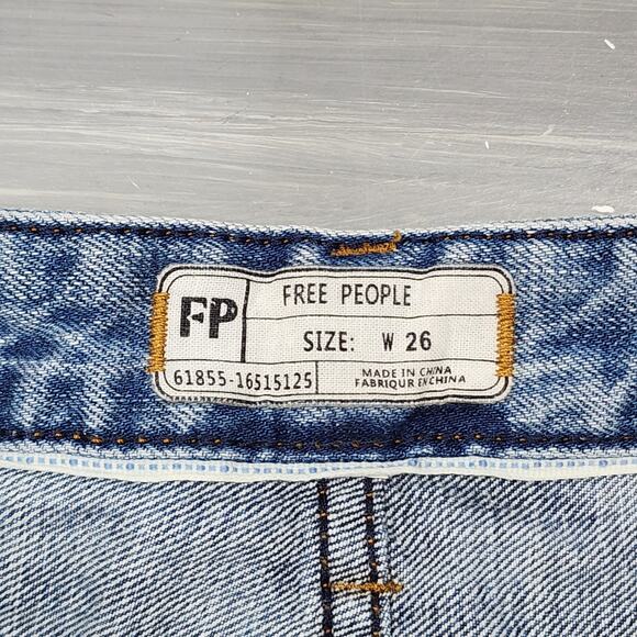 Free People Denim Shorts Button Fly Cut‎ Off Distressed 61855-16515125 Size W 26 - Picture 5 of 8